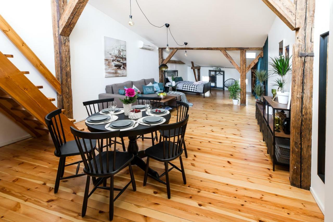 Cozy Studio Mansard Riga Old Town Aptartment, Ac Bagian luar foto