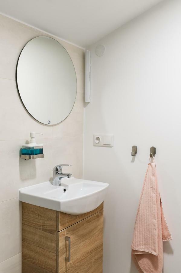 Cozy Studio Mansard Riga Old Town Aptartment, Ac Bagian luar foto